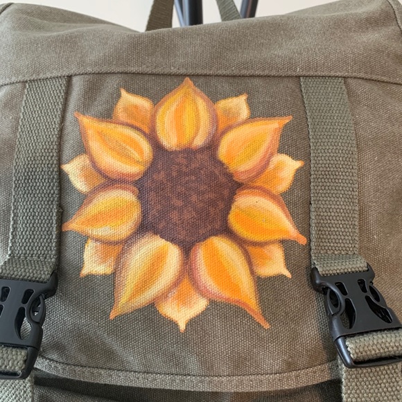 Sunflower Backpack Everest Canvas in Olive Green - Picture 2 of 3
